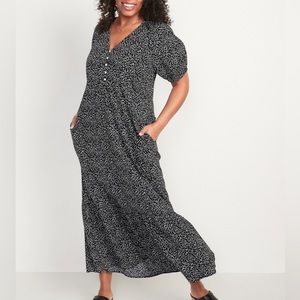 Old Navy black & white floral maxi dress || size L || cottage core 🍄🌿